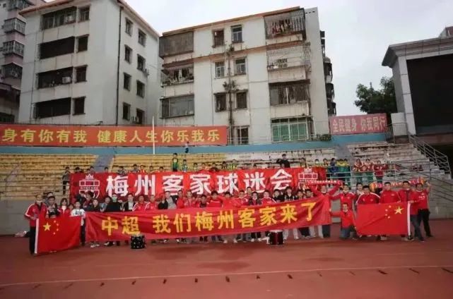 波贝加现年24岁，本赛季为米兰各赛事共出场13次，总出场时间445分钟。